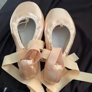 LIKE NEW sewn but never worn European Balance pointe shoes